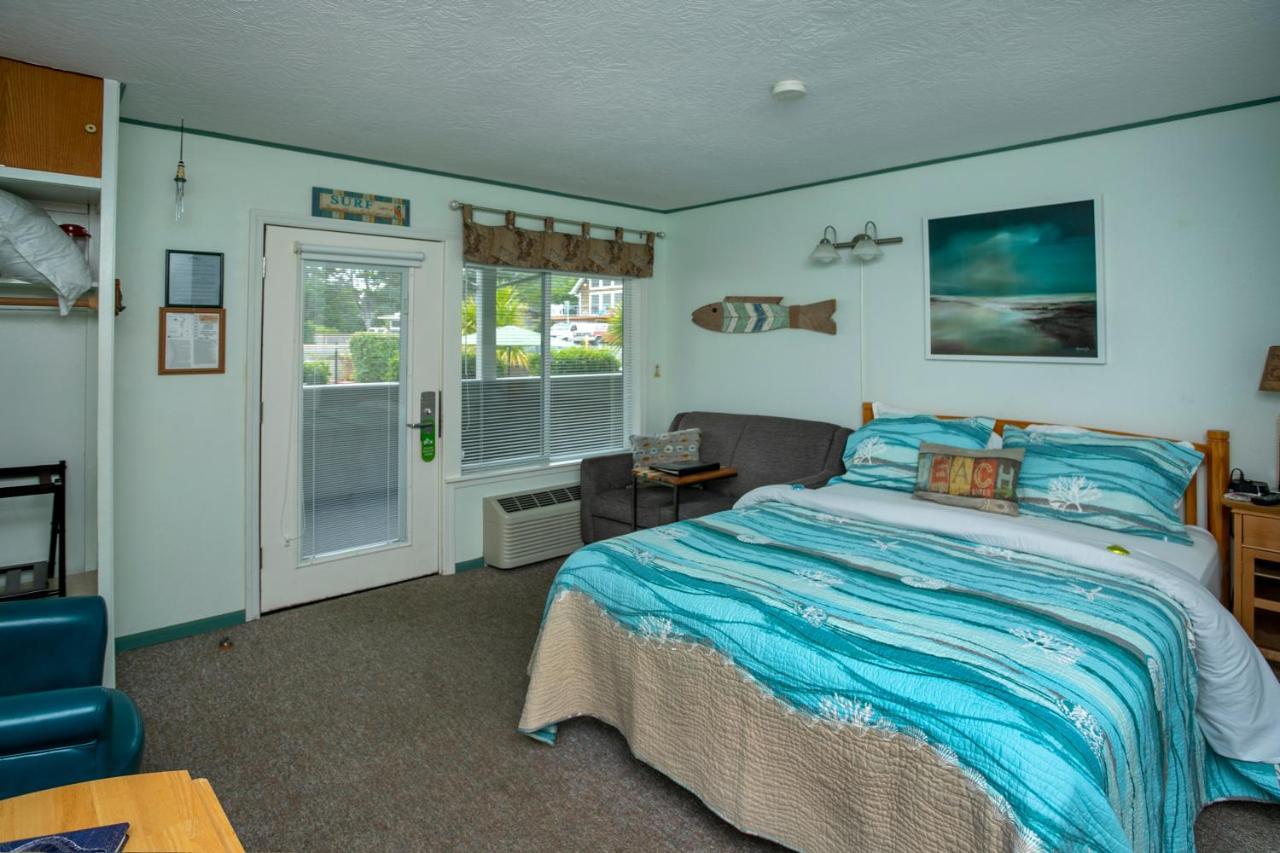 Lanai At The Cove Aparthotel Сийсайд Екстериор снимка