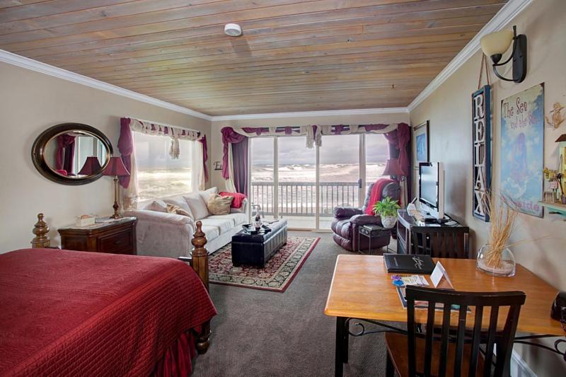 Lanai At The Cove Aparthotel Сийсайд Екстериор снимка