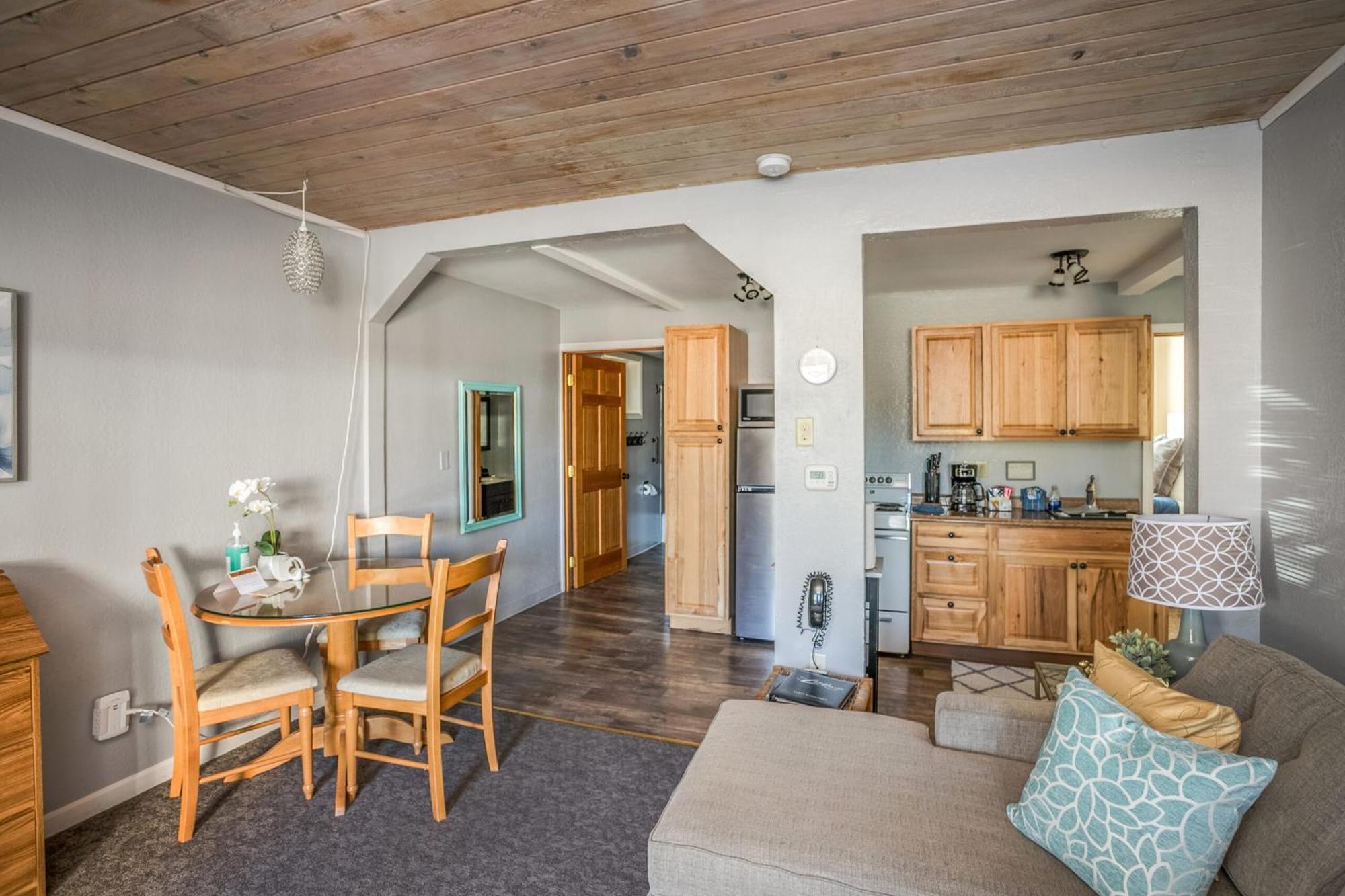 Lanai At The Cove Aparthotel Сийсайд Екстериор снимка